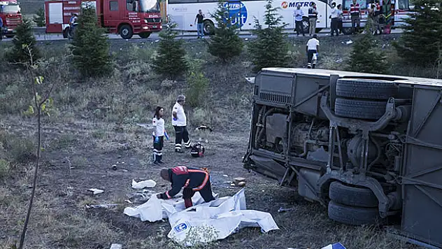 Ankara-Konya yolunda yolcu otobüsü şarampole uçtu: 4 ölü 20 yaralı