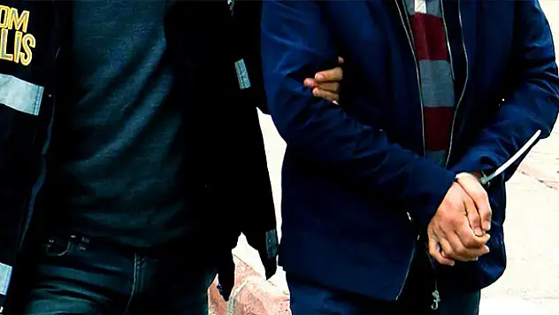 Ankara merkezli 22 ilde FETÖ soruşturması: 34 asker gözaltında
