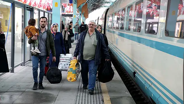 Ankara-Sivas Hızlı Tren seferlerine yoğun ilgi