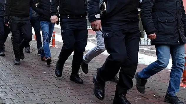 Ankara ve Konya'da gasp çetesine yönelik operasyon: 23 şüpheli için yakalama kararı çıkarıldı
