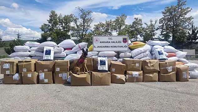 Ankara'da 16 ton bandrolsüz kıyılmış kaçak tütün ele geçirildi
