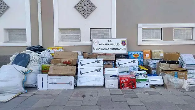 Ankara'da 5 milyon liralık gümrük kaçağı malzeme ele geçirildi
