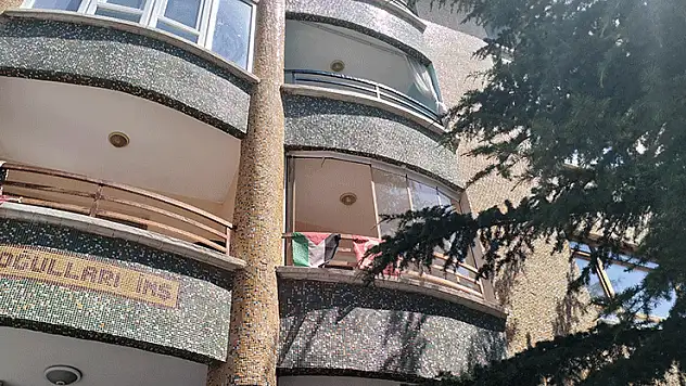 Ankara'da balkondan düşen 1 buçuk yaşındaki çocuk ağır yaralandı