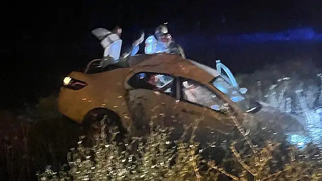 Ankara'da otomobil ile kamyon çarpıştı: 4 yaralı
