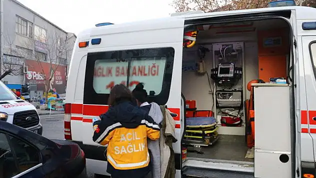 Ankara'daki vergi dairesinde doğalgaz zehirlenmesi: 25 kişi gazdan etkilendi
