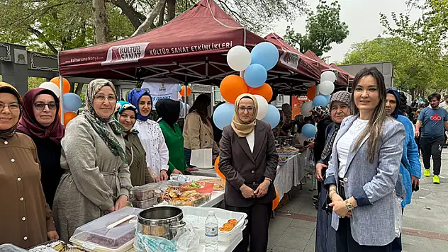 Annefest programına yoğun ilgi