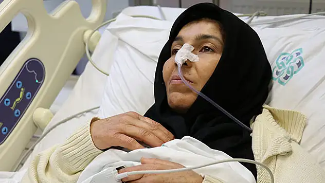Anneler Günü öncesi, evladına böbreğiyle 'hayat' verdi
