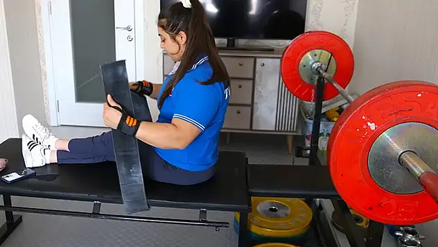 Annesinin sırtında taşıdığı kızı, olimpiyatlardan bu kez madalyayla dönmek istiyor
