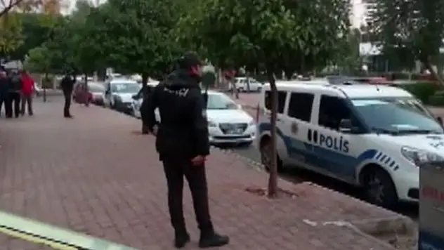 Antalya'da dört kişilik aile evde ölü bulundu