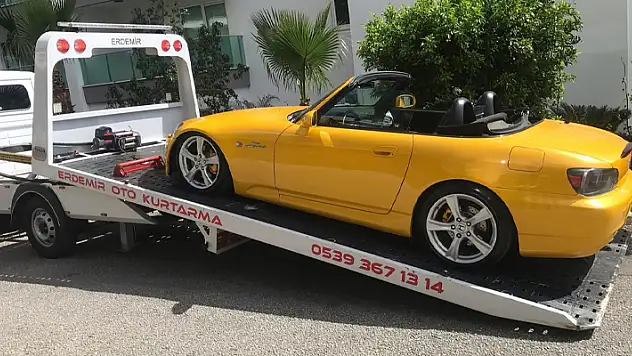 Antalya'da drift atan sürücüye 33 bin lira ceza
