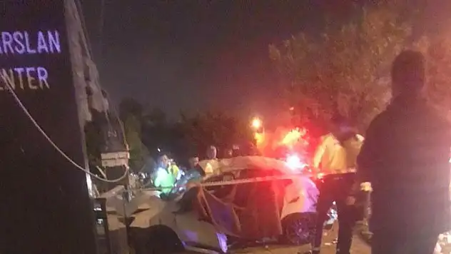 Antalya'da feci kaza iki genci hayattan kopardı, gözyaşları sel oldu
