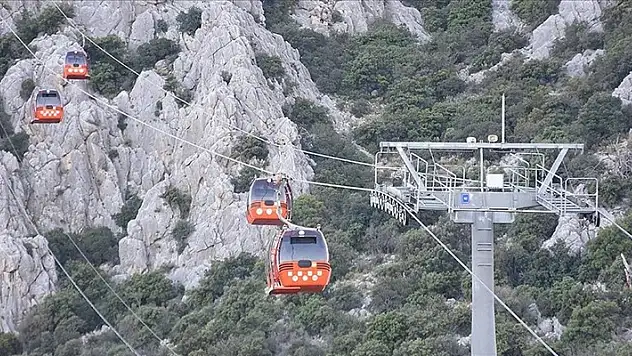 Antalya'da kazanın yaşandığı teleferik tesisi girişlere kapatıldı
