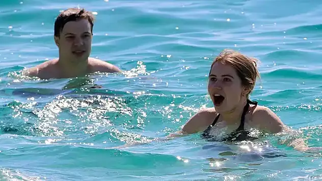 Antalya'da martın ilk günü denize girdiler
