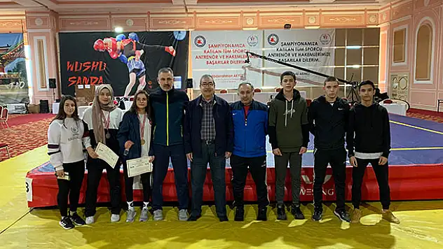 Antalya'da Meram rüzgarı