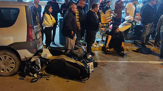 Antalya'da motosiklet yayalara çarptı: 1 ölü, 2 yaralı
