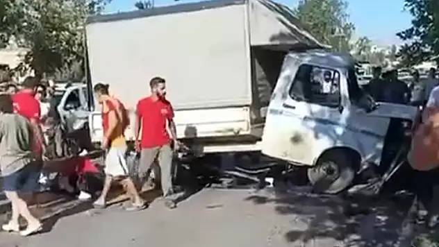Antalya'da ortalık savaş alanına döndü: 7 araç birbirine girdi, 6 kişi yaralandı
