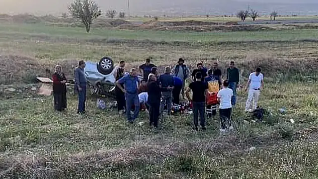 Antalya'da otomobil, takla attı: 2 ölü, 3 yaralı
