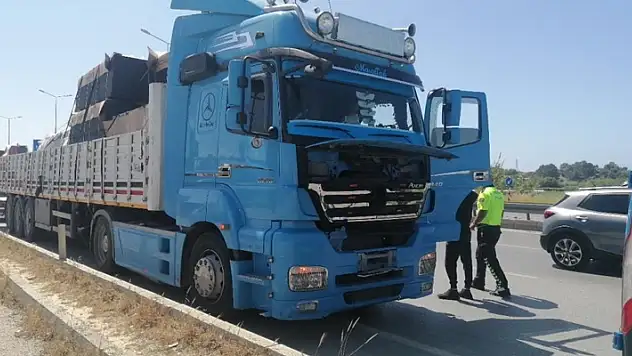 Antalya'da tırın çarptığı 15 yaşındaki çocuk kurtarılamadı
