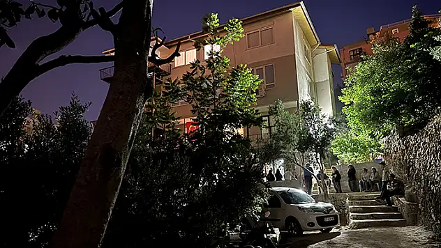 Antalya'da yakınlarının haber alamadığı çift, evlerinde ölü bulundu
