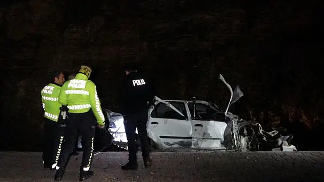 Antalya'daki feci kazada ölü sayısı 3'e yükseldi, hamile kadın bebeğiyle hayata tutunamadı
