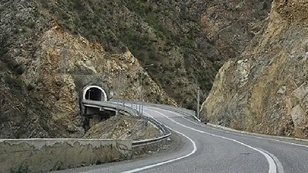 Antalya-Konya arası 30 kilometre kısalacak! Demirkapı Tüneli'inde ilk ışık yarın görünecek