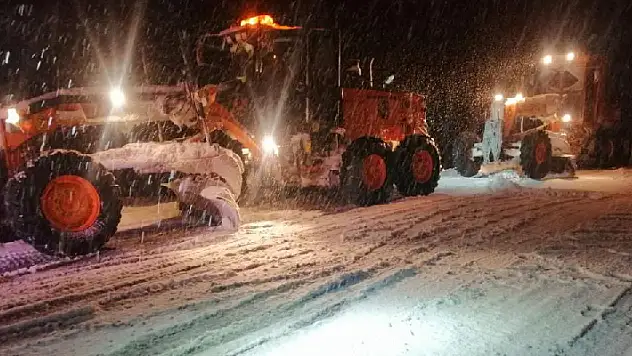 Antalya-Konya kara yolu tırların geçişine kapatıldı
