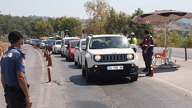 Antalya-Konya karayolunda tatilci yoğunluğu
