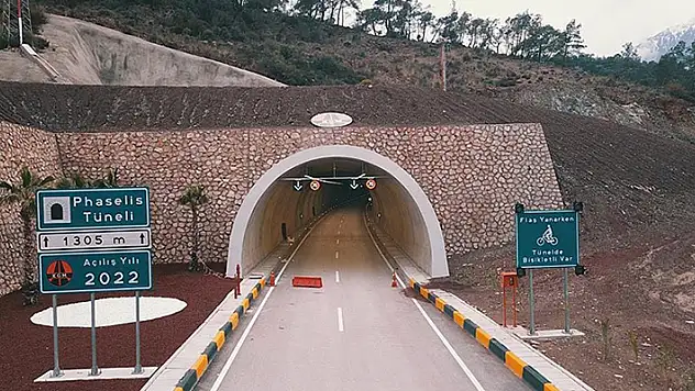 Antalya'nın ulaşımını rahatlatacak Phaselis Tüneli bugün açılacak