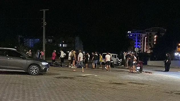 Antalya'da motosikletle otomobil çarpıştı: 1 yaralı