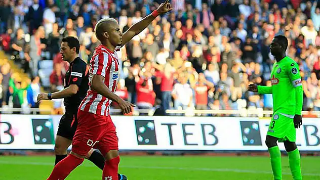 Antalyaspor evinde mutlu