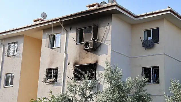 Apartman dairesinde feci yangın... Anne ve oğlu hayatını kaybetti
