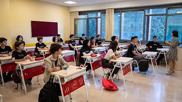 Ara tatil sona erdi, 20 milyon öğrenci yeniden ders başı yaptı
