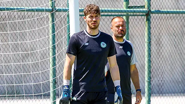 Arabistan takımlarının markajında olan kaptan Sehic kampa katıldı