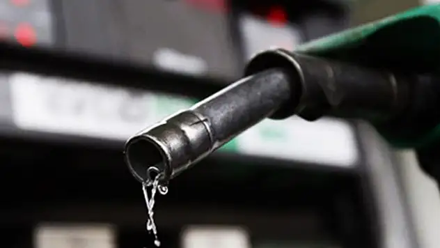 Araç sahipleri dikkat! Motorinin litre fiyatına zam geldi