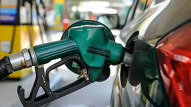 Araç sahiplerini üzecek haber! Motorine zam geliyor! 