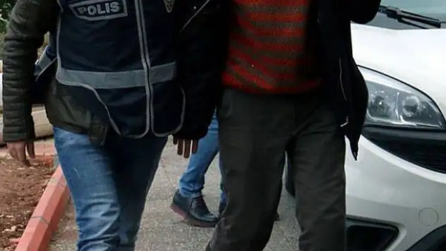 Aranan 880 hükümlü ve 277 şüpheli yakalandı