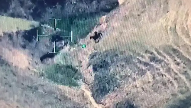 Aranan hükümlü, atıyla kaçmak isterken drone takibiyle yakalandı
