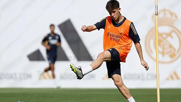 Arda Güler, Real Madrid'in ABD'de katılacağı turnuvanın kadrosuna alındı
