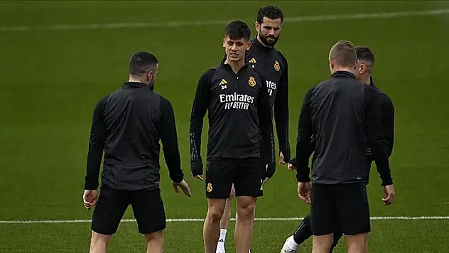 Arda Güler, Real Madrid'in Şampiyonlar Ligi'ndeki Braga maçı kadrosuna alındı
