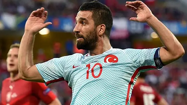 Arda Turan : Annemi ağlatanları ömür boyu affetmeyeceğim