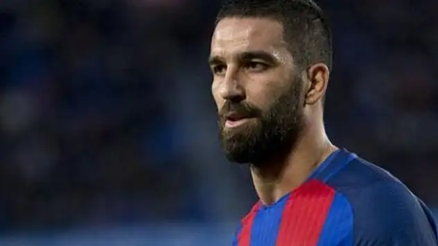 Arda Turan Barcelona'dan ayrılıyor