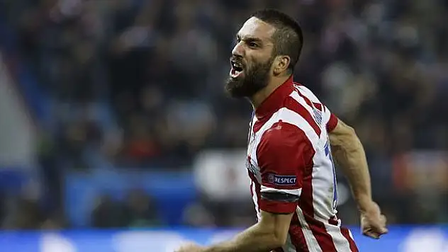 Arda Turan, Barcelona'ya yazıldı