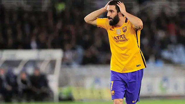 Arda Turan'dan kötü haber