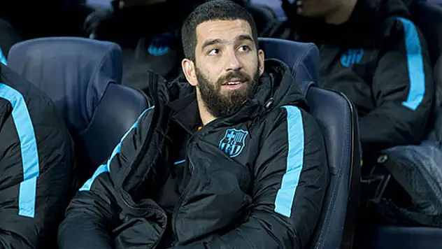 Arda Turan'dan takipçisine ince ayar!