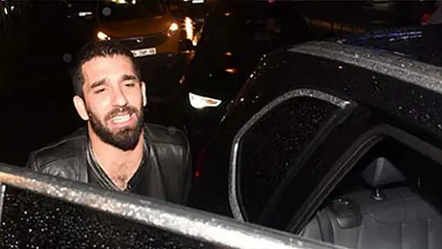 Arda Turan kaza yaptı!