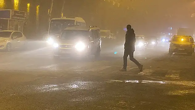 Ardahan'da soğuk hava ağaçlar kırağı tuttu
