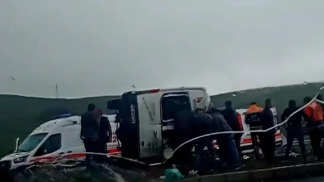 Ardahan'da trafik kazasında can pazarı yaşandı
