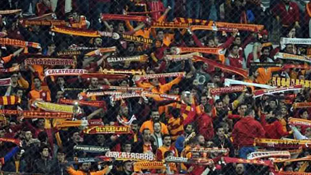 Arena 'İstifa' sesleriyle inledi