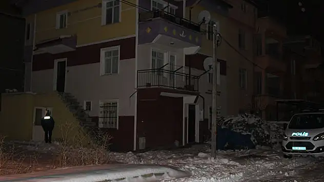 Arkadaşı tarafından kalbinden bıçaklanan genç öldü
