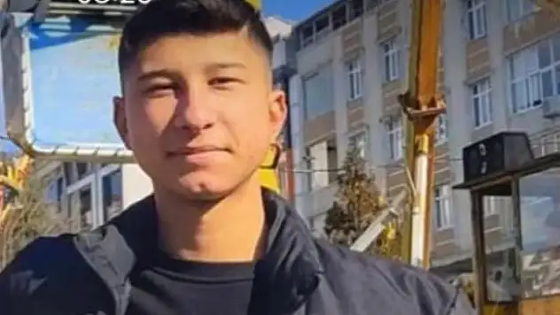 Arnavutköy'de asansörle duvar arasında sıkışan 17 yaşındaki işçi hayatını kaybetti

